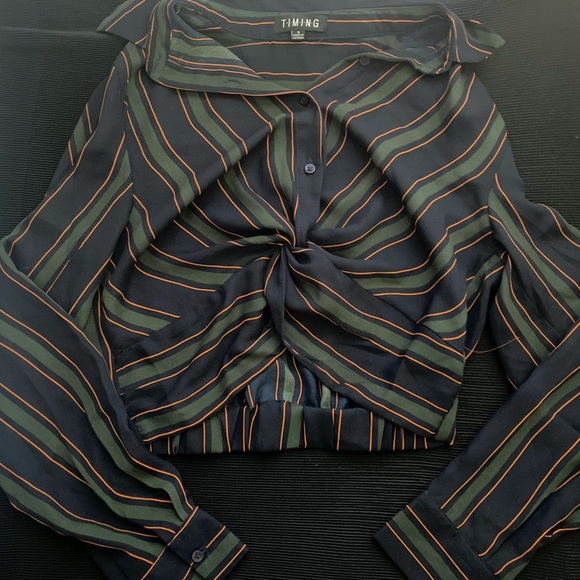 Striped crop top Blouse women’s size small S - Picture 9 of 11